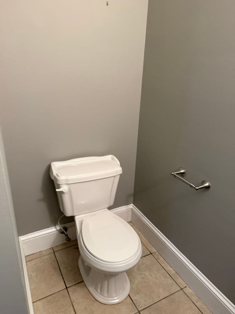 Fayetteville House: 2515 Fort Bragg Road