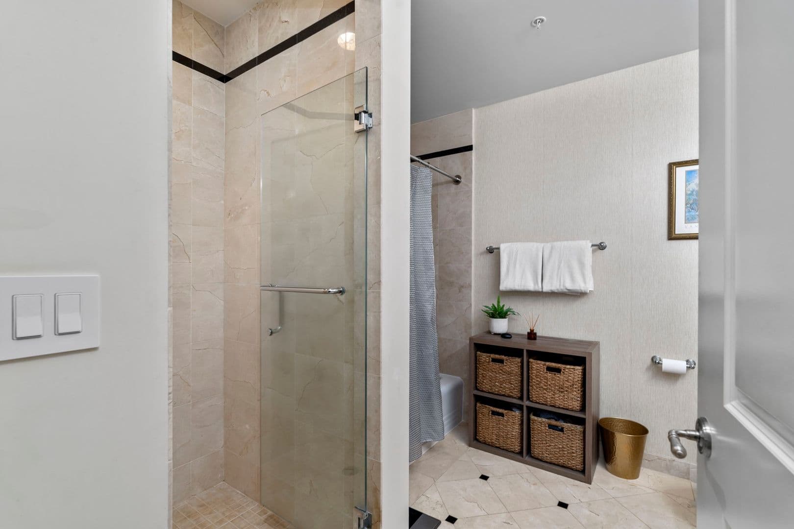 Honolulu Apartment: 343 Hobron Lane L103