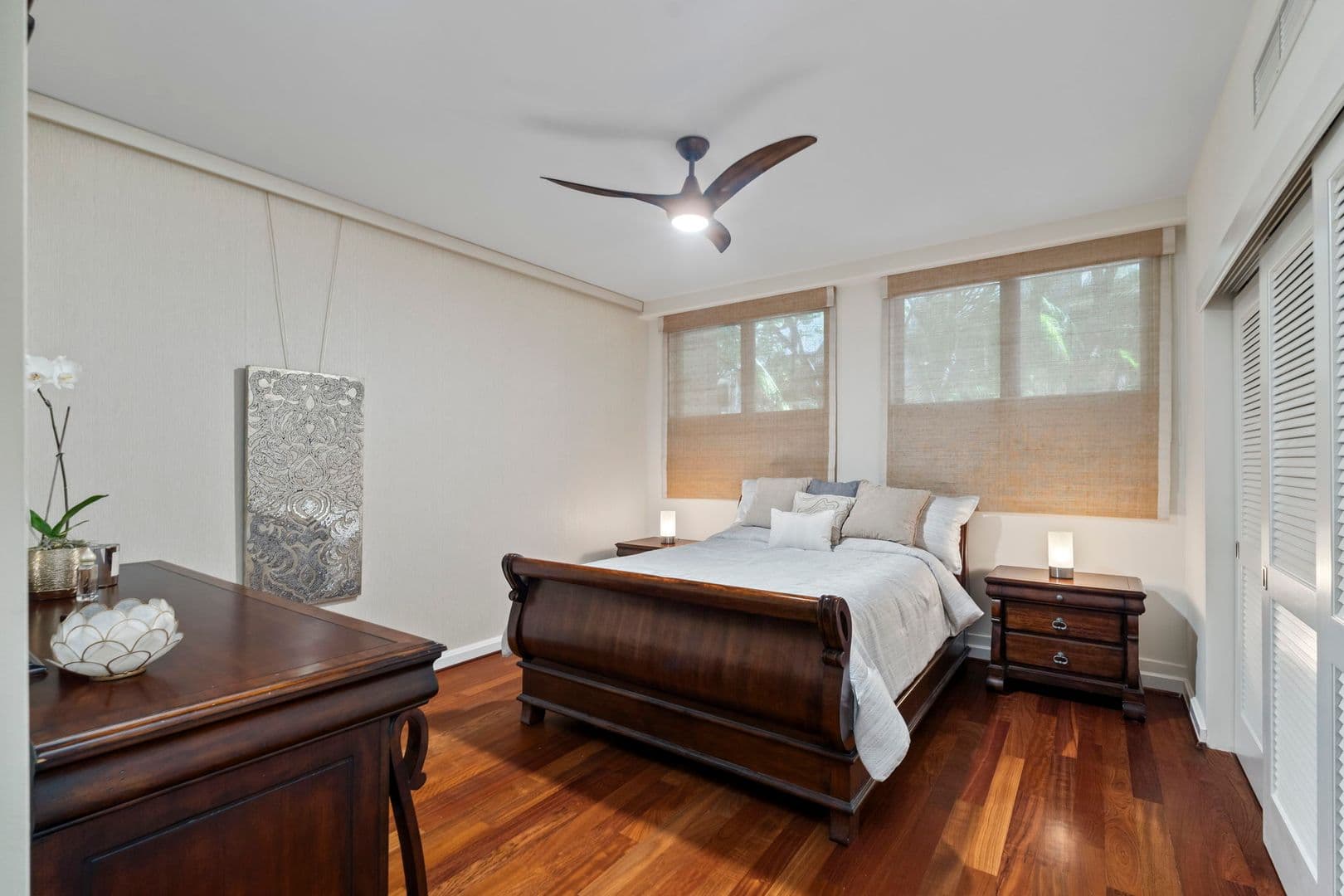 Honolulu Apartment: 343 Hobron Lane L103