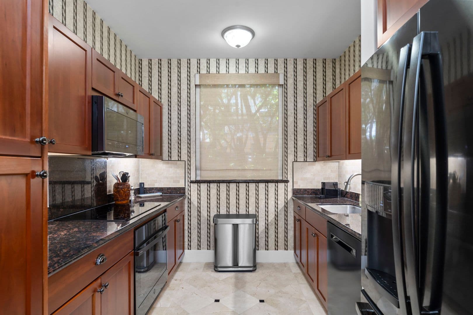 Honolulu Apartment: 343 Hobron Lane L103