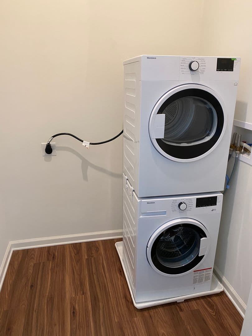 Washington Apartment: 1601 6th St. NW