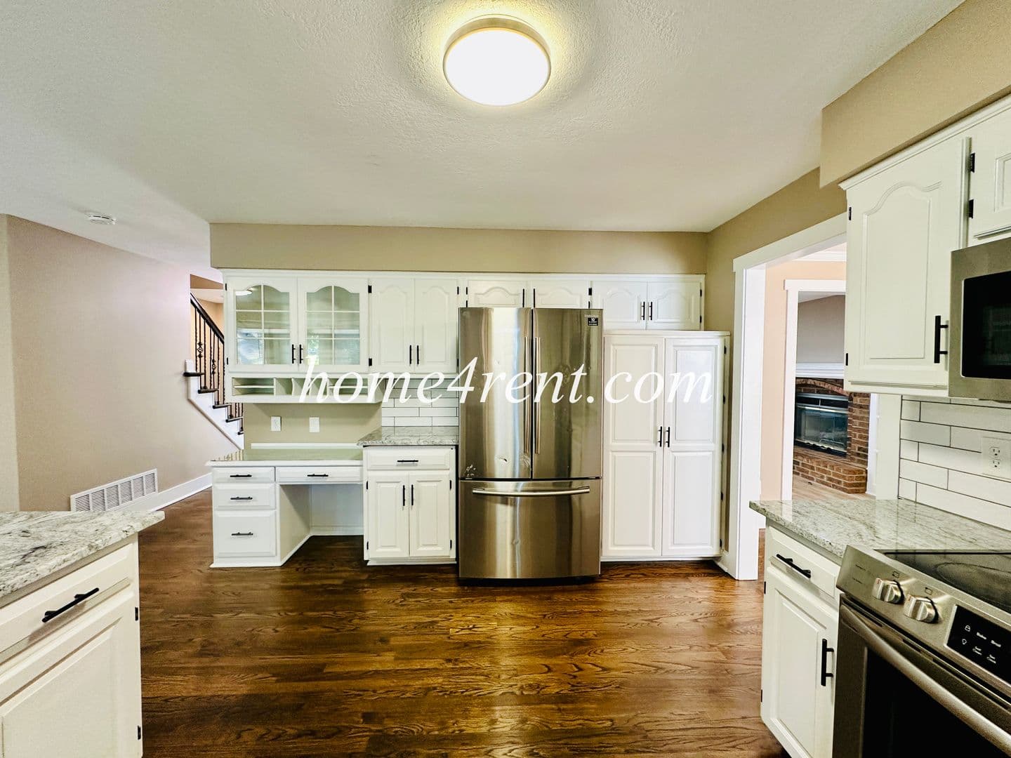 Lenexa House: 15125 W 84th St