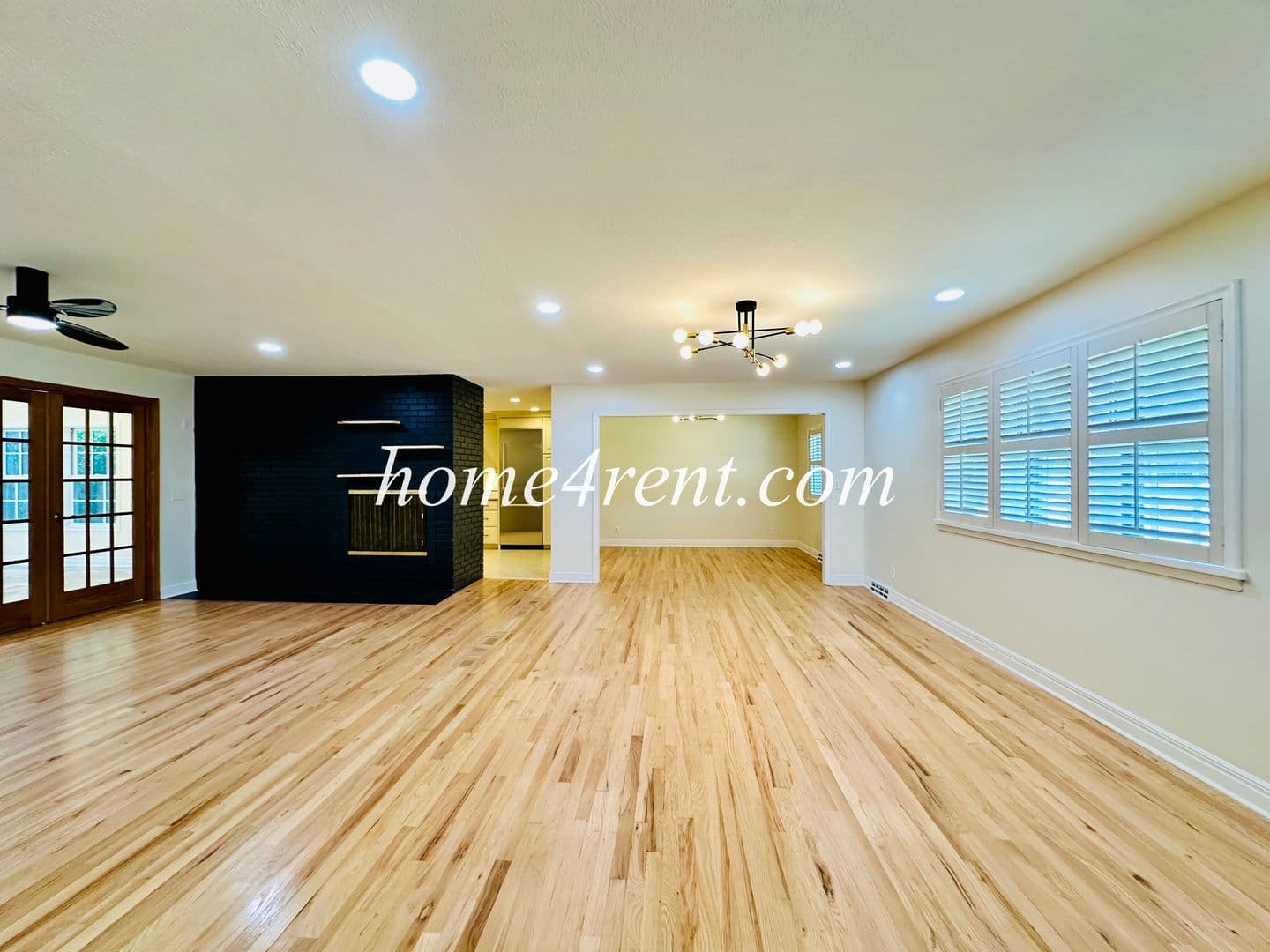 Kansas City House: 11131 Wornall Rd