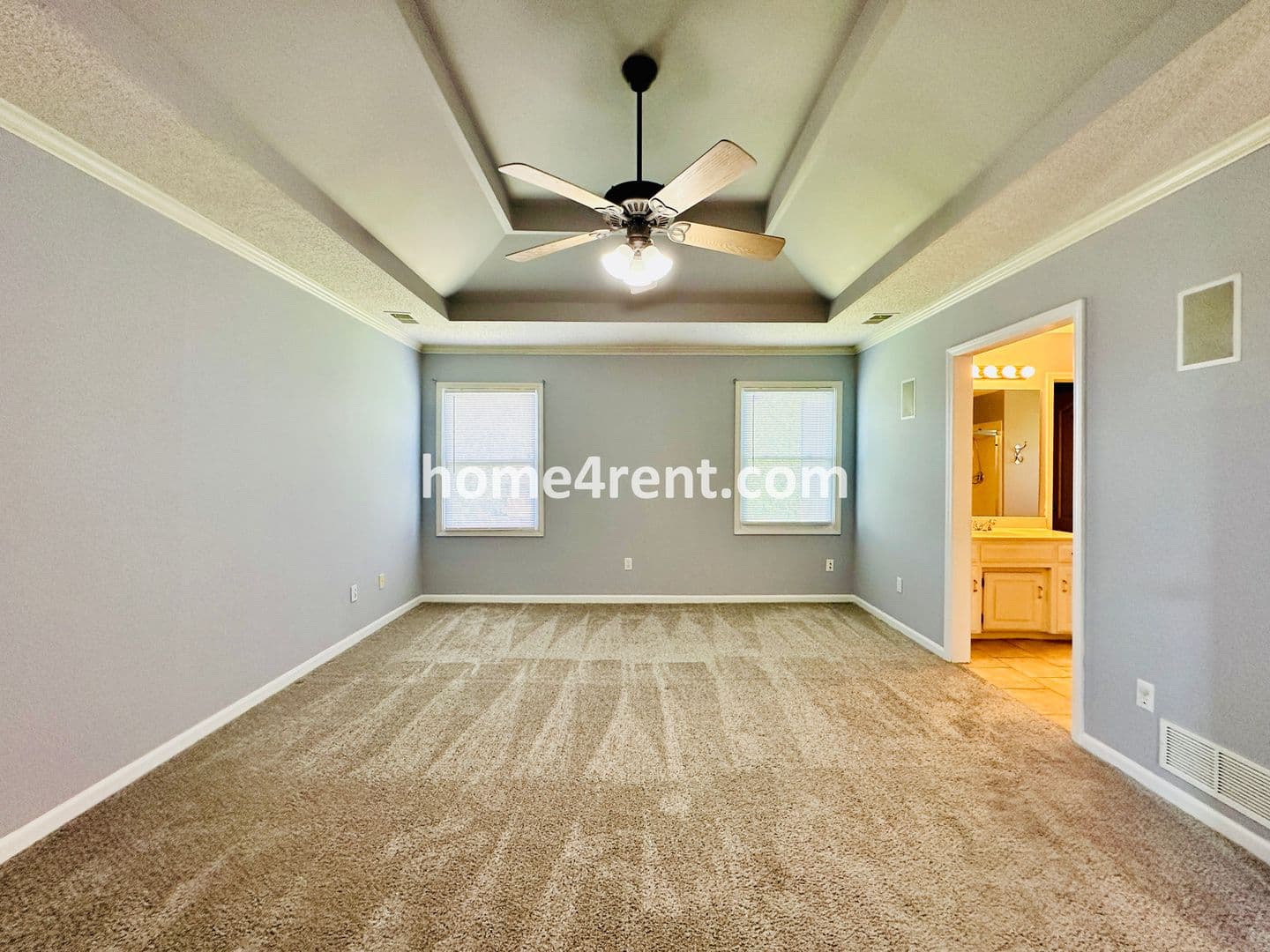 Overland Park House: 8102 W 144th Pl