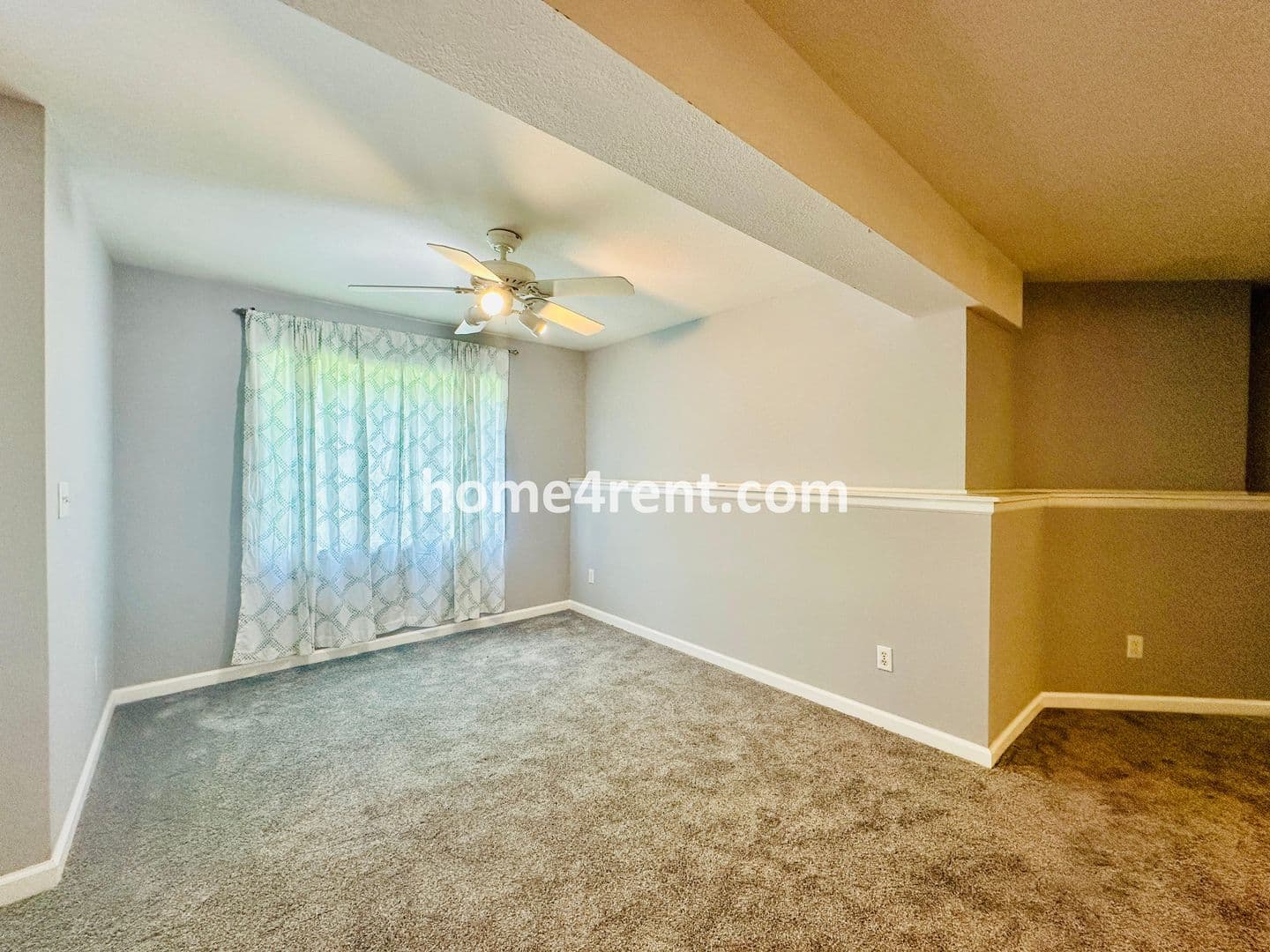 Overland Park House: 8102 W 144th Pl