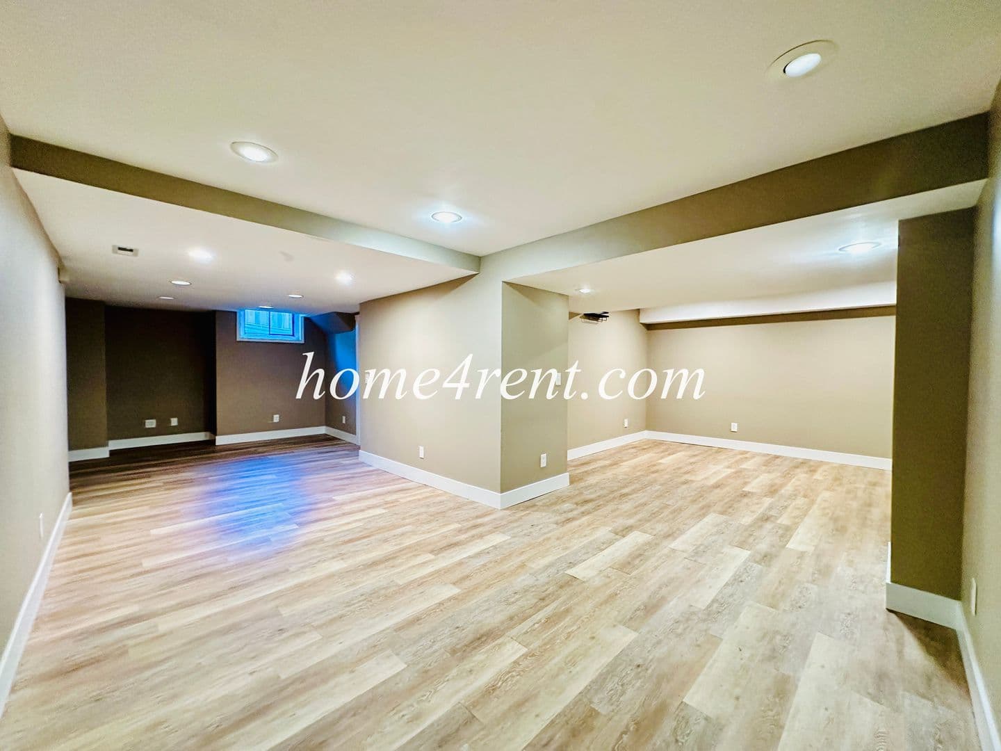 Lenexa House: 15125 W 84th St