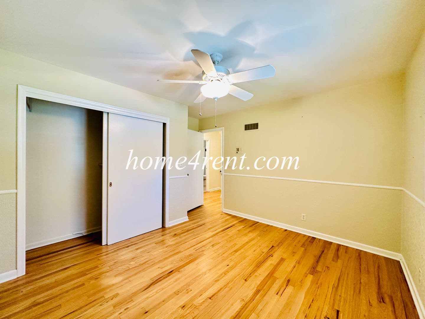 Kansas City House: 11131 Wornall Rd