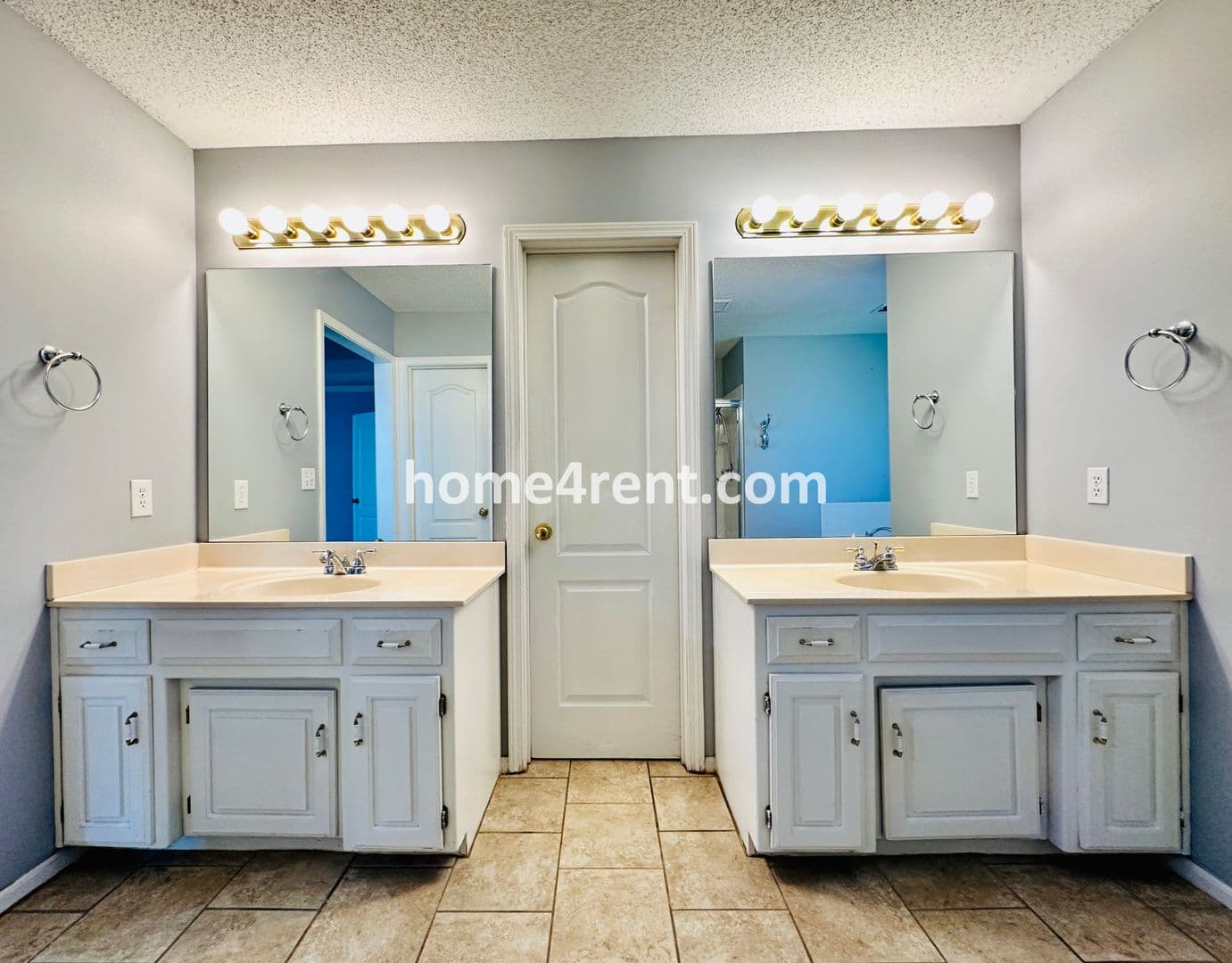 Overland Park House: 8102 W 144th Pl