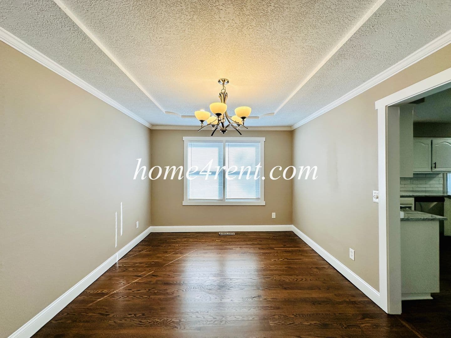 Lenexa House: 15125 W 84th St