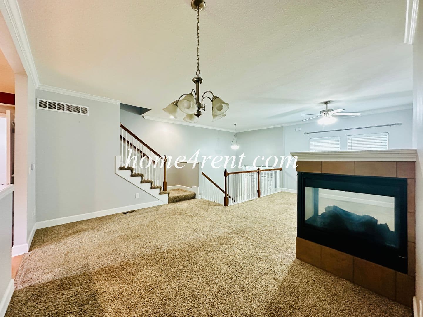 Olathe House: 11135 S Woodsonia Dr