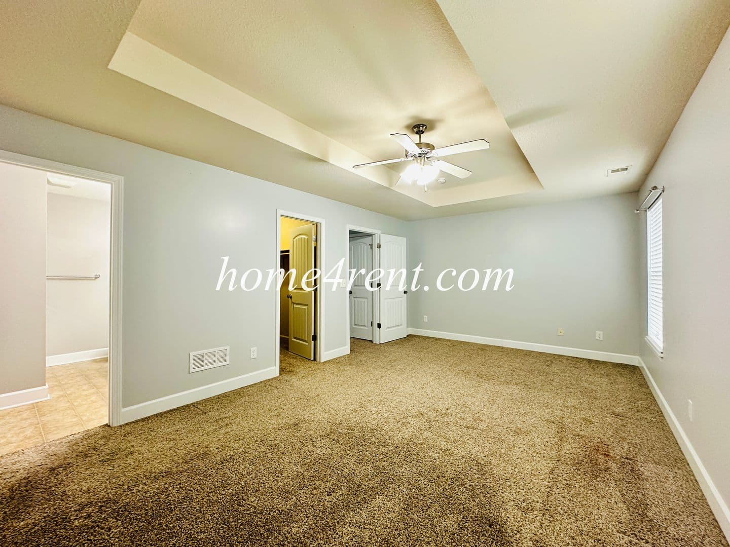 Olathe House: 11135 S Woodsonia Dr