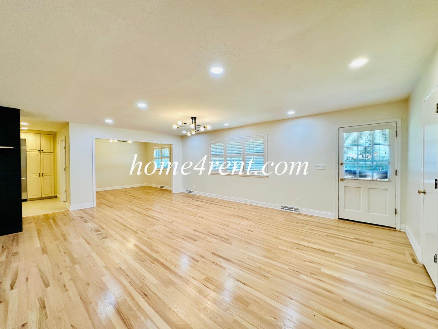 Kansas City House: 11131 Wornall Rd