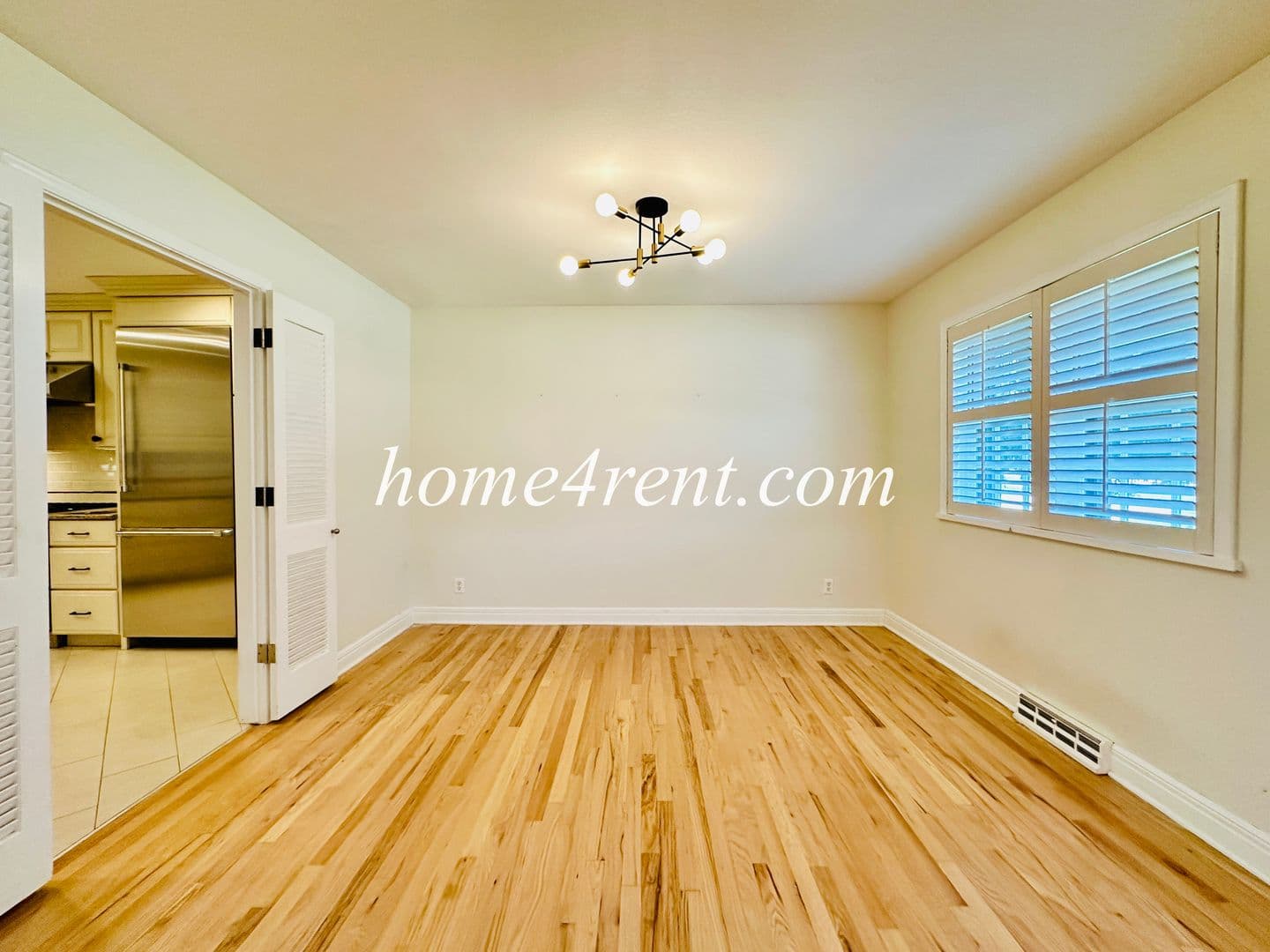 Kansas City House: 11131 Wornall Rd