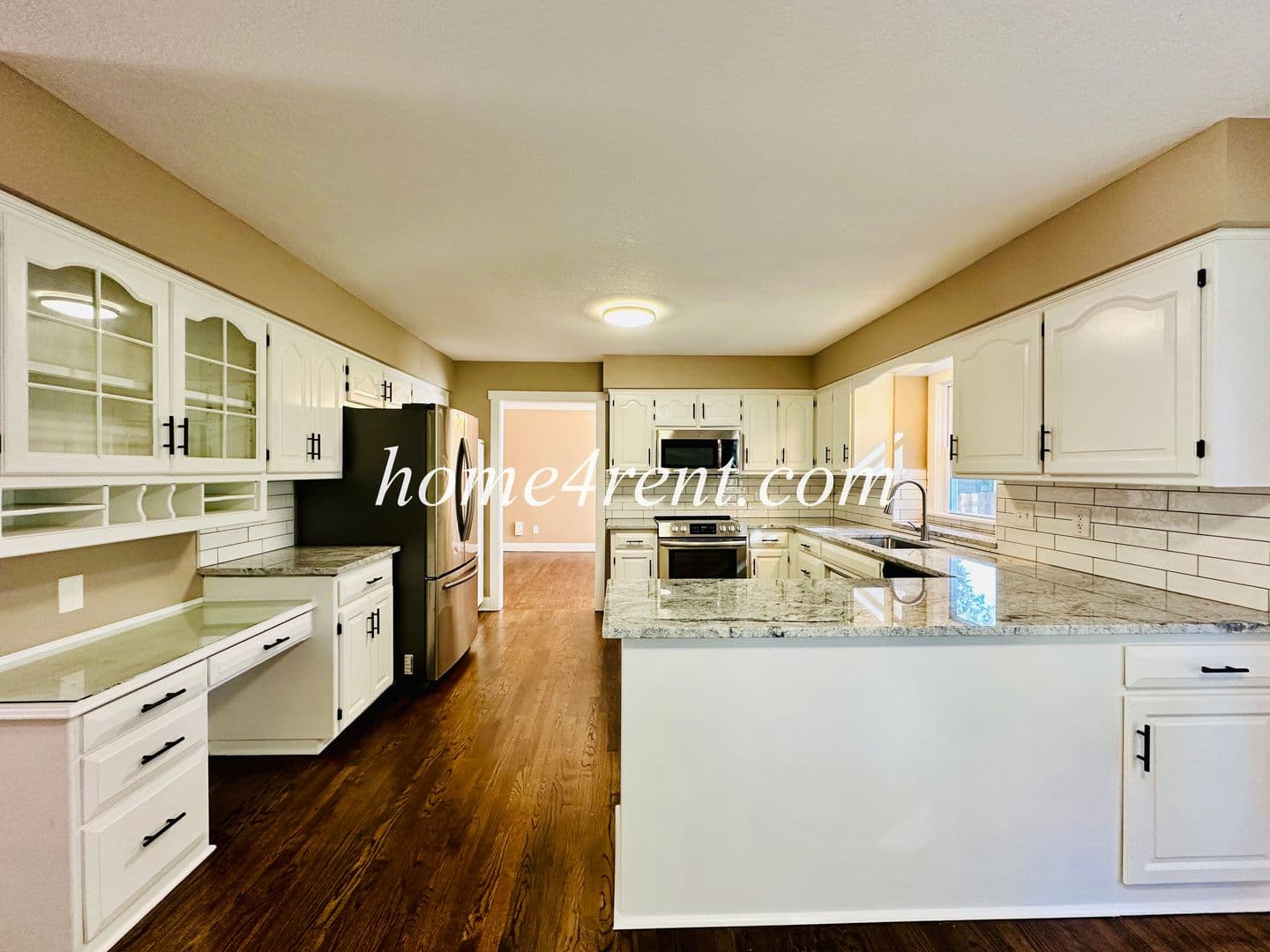 Lenexa House: 15125 W 84th St