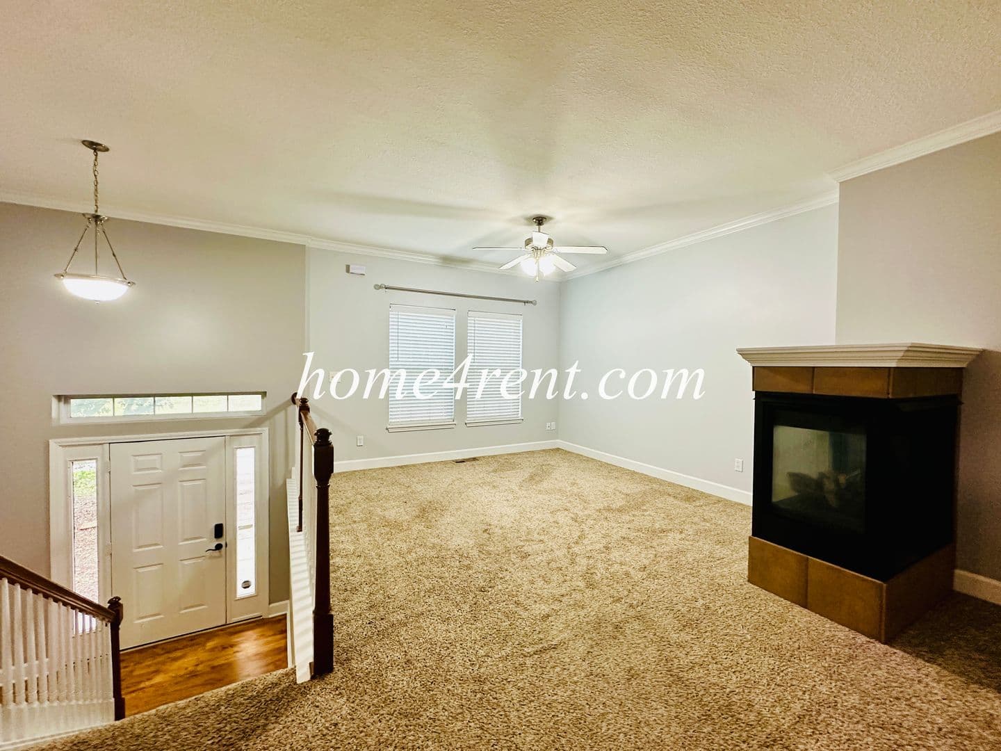 Olathe House: 11135 S Woodsonia Dr