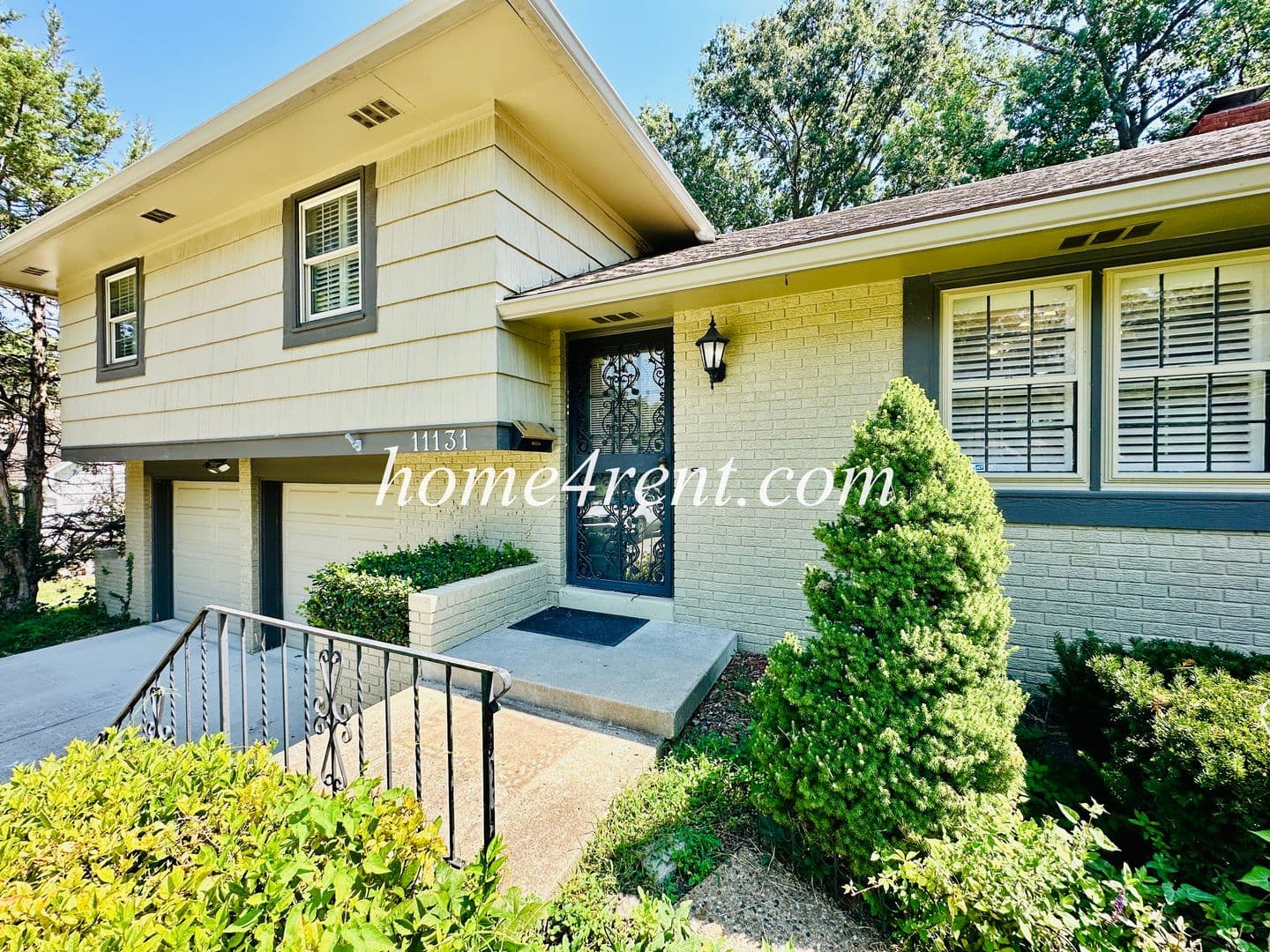 Kansas City House: 11131 Wornall Rd