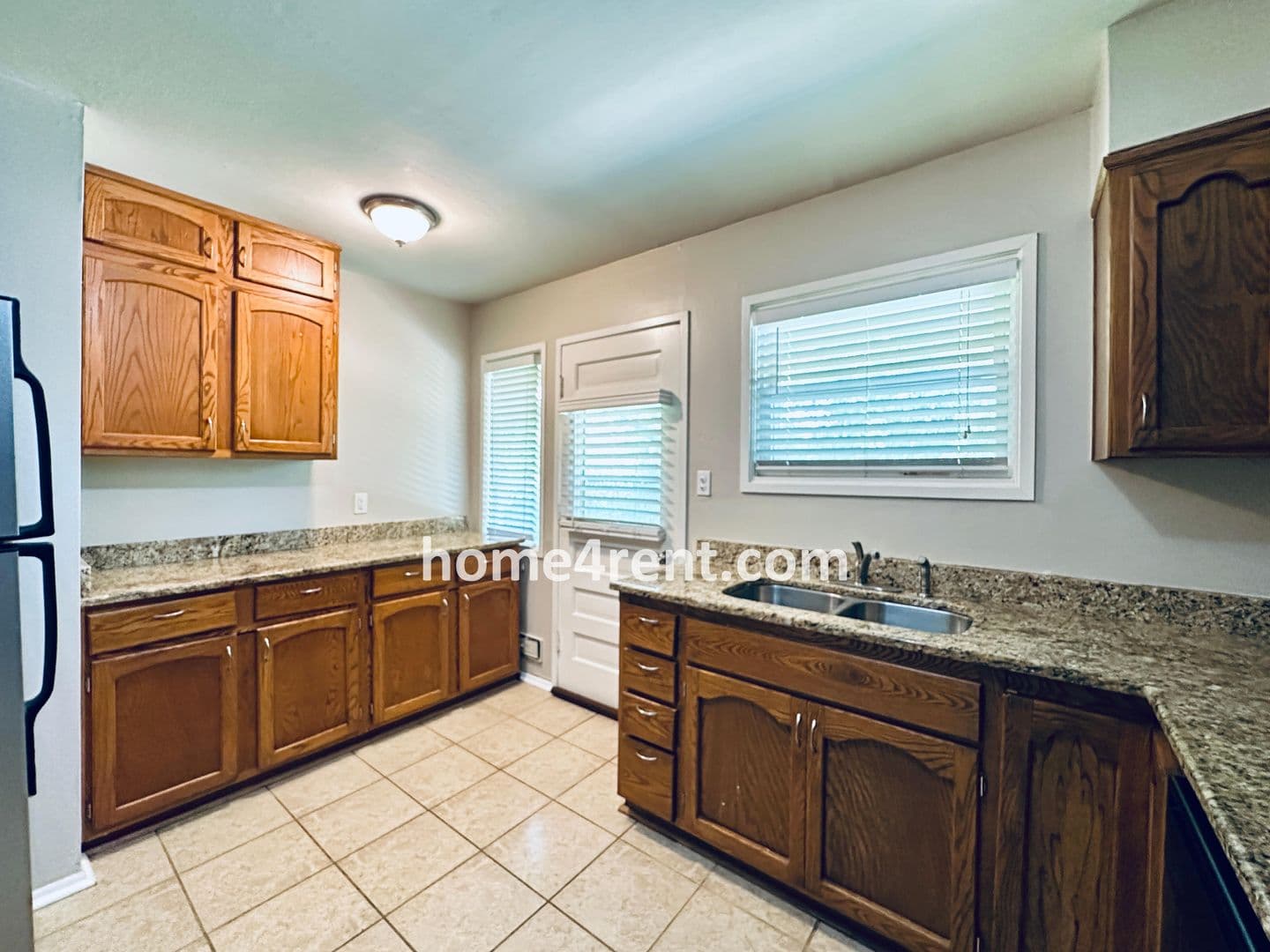 Prairie Village House: 7832 Rosewood Ln
