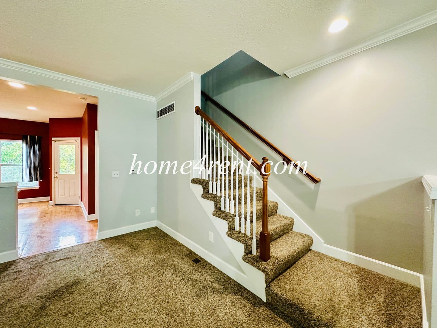 Olathe House: 11135 S Woodsonia Dr