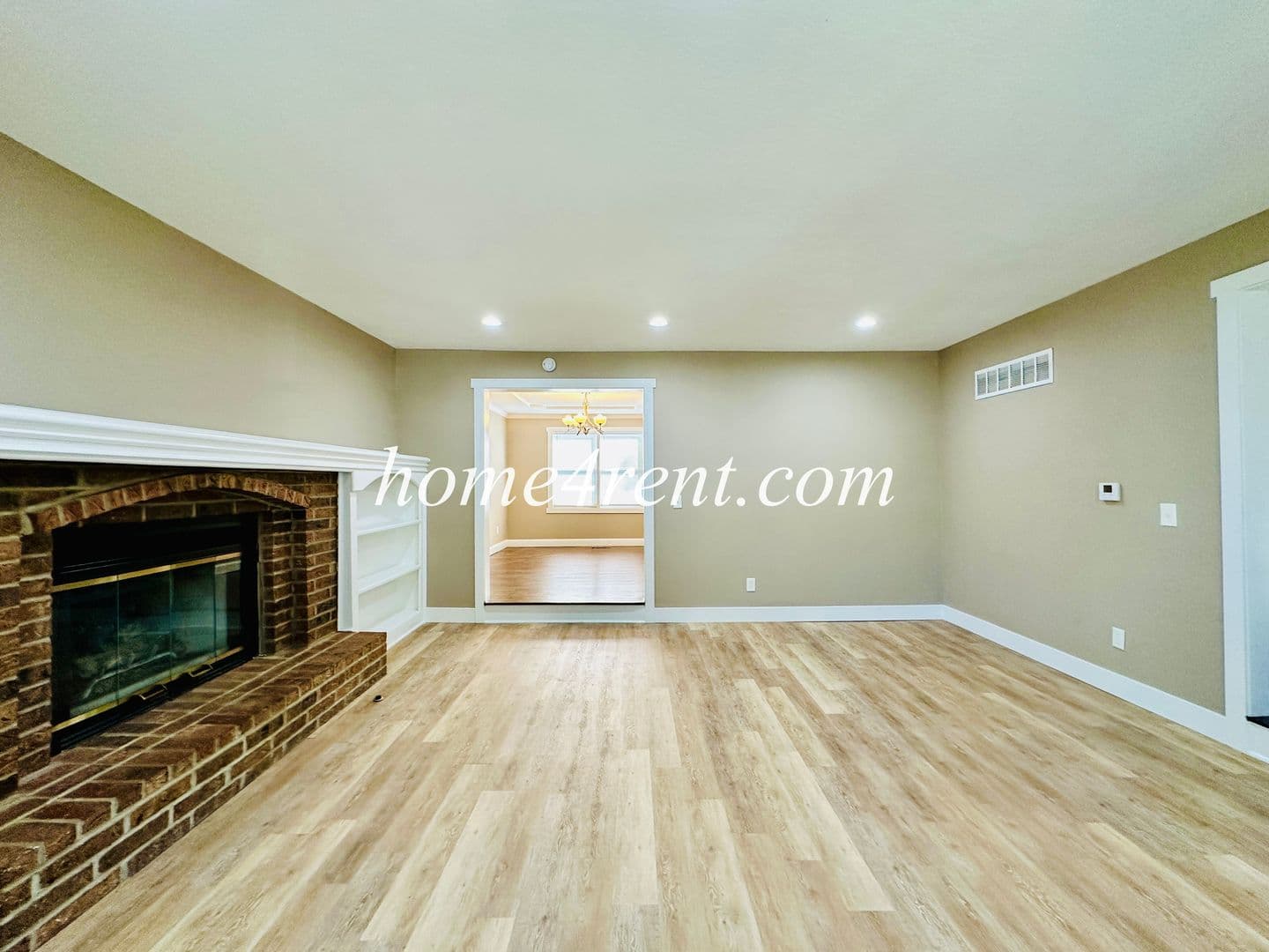Lenexa House: 15125 W 84th St