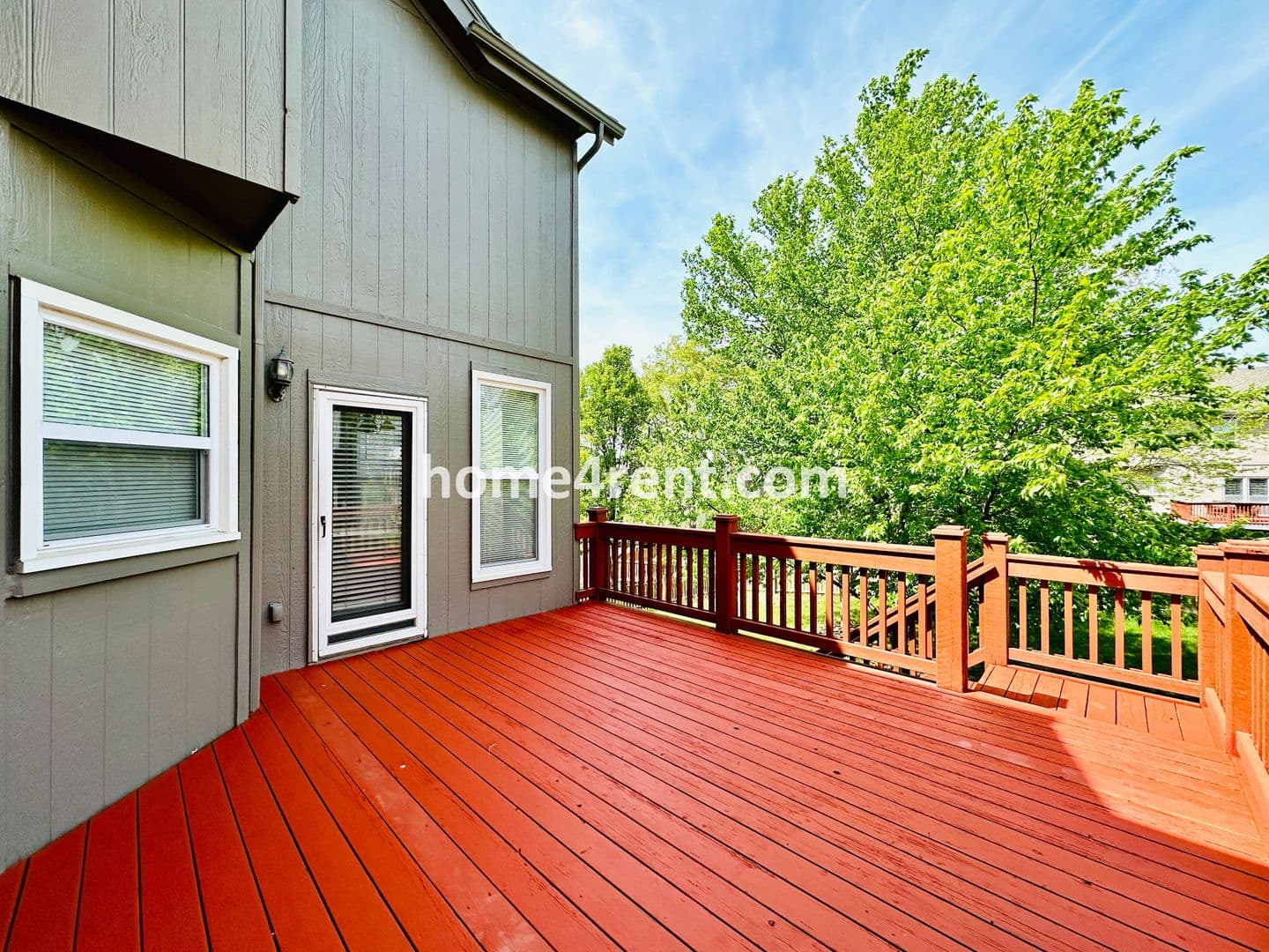 Overland Park House: 8102 W 144th Pl