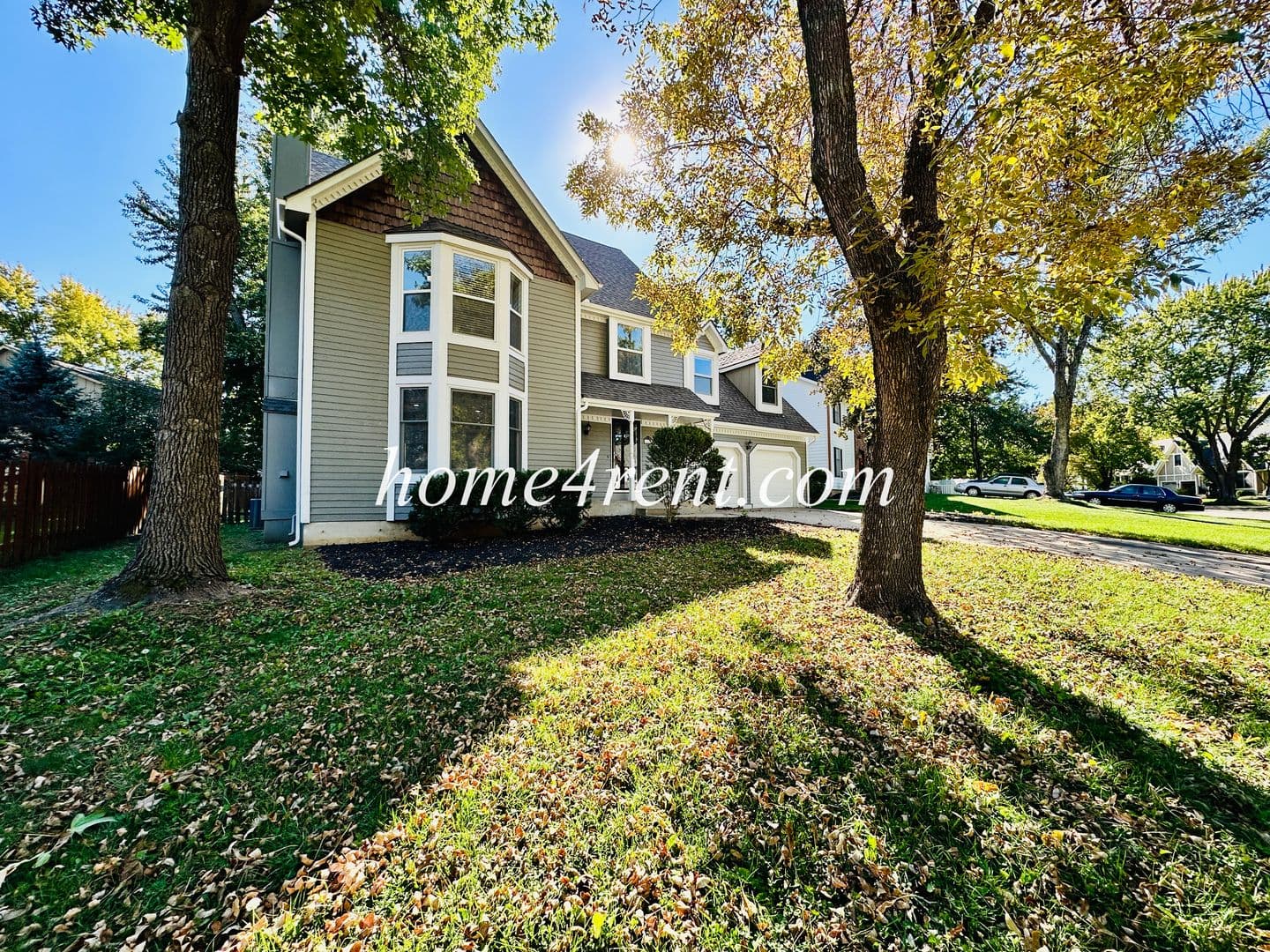 Lenexa House: 15125 W 84th St