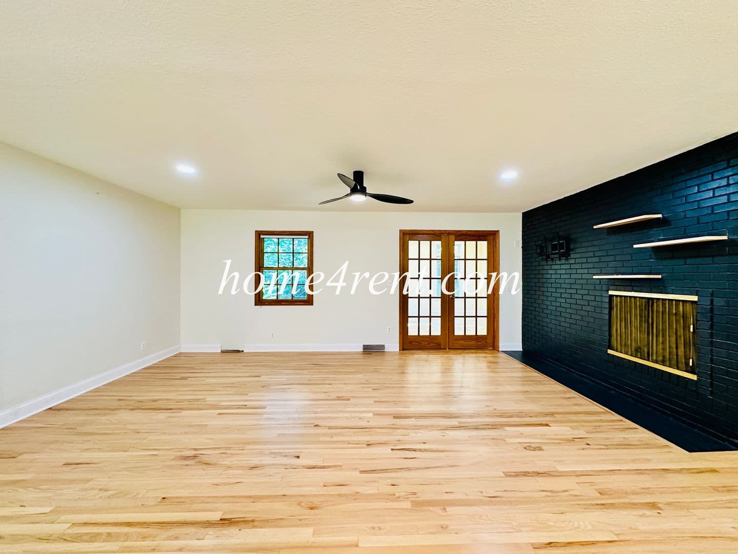 Kansas City House: 11131 Wornall Rd