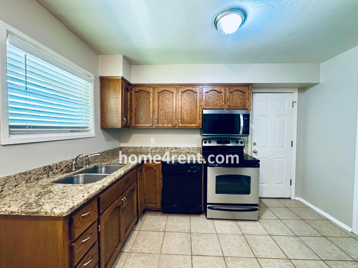 Prairie Village House: 7832 Rosewood Ln