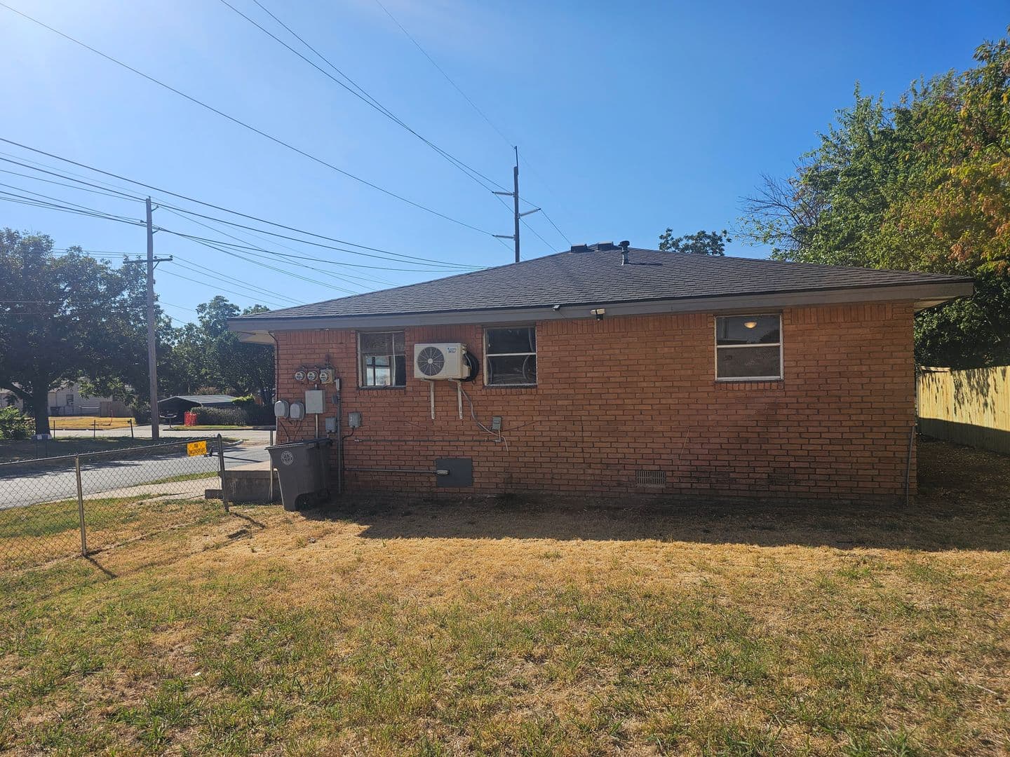 Lawton House: 2001 NW BALDWIN  #C