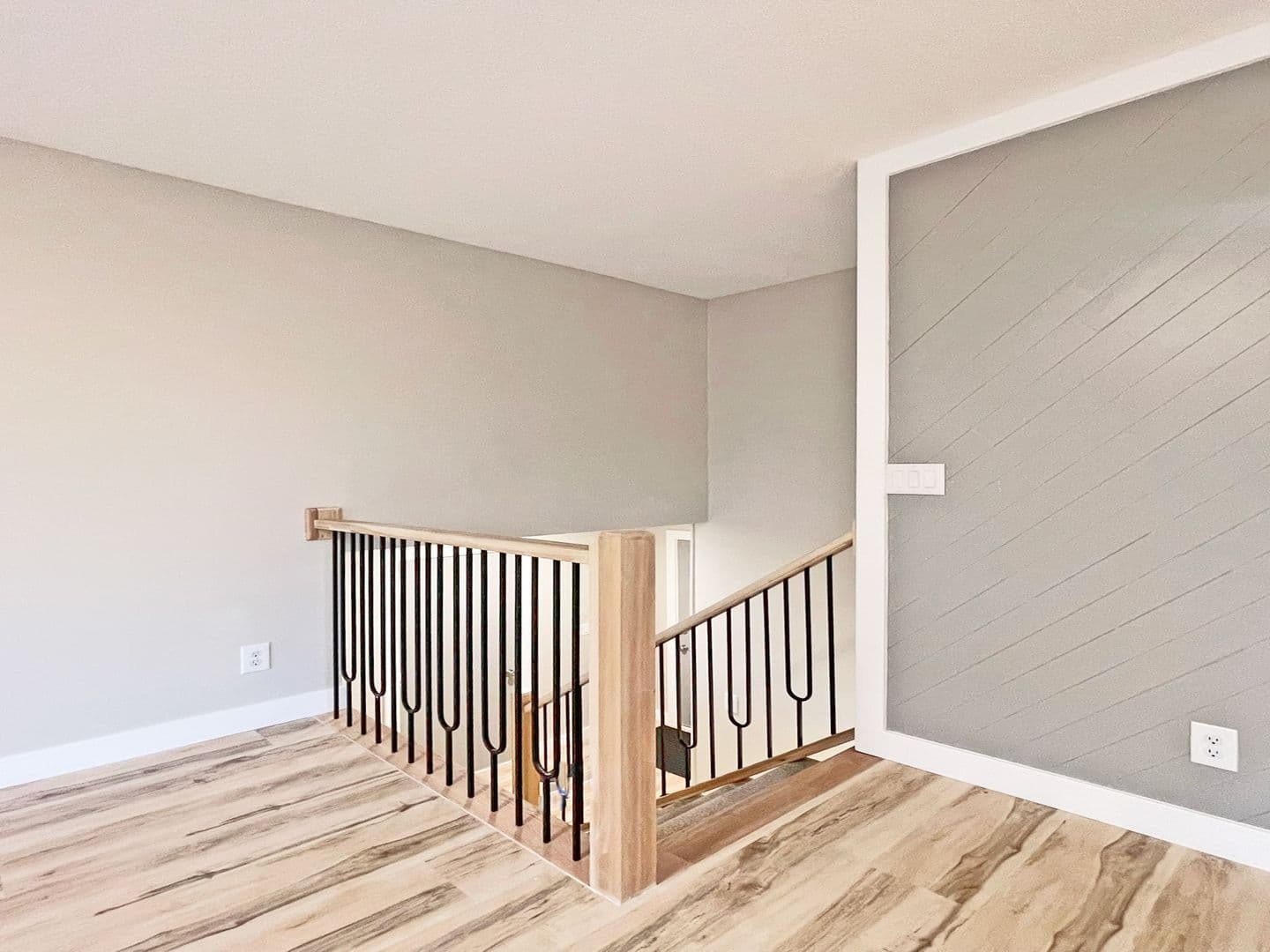Apple Valley House: 15828 Harwell Avenue