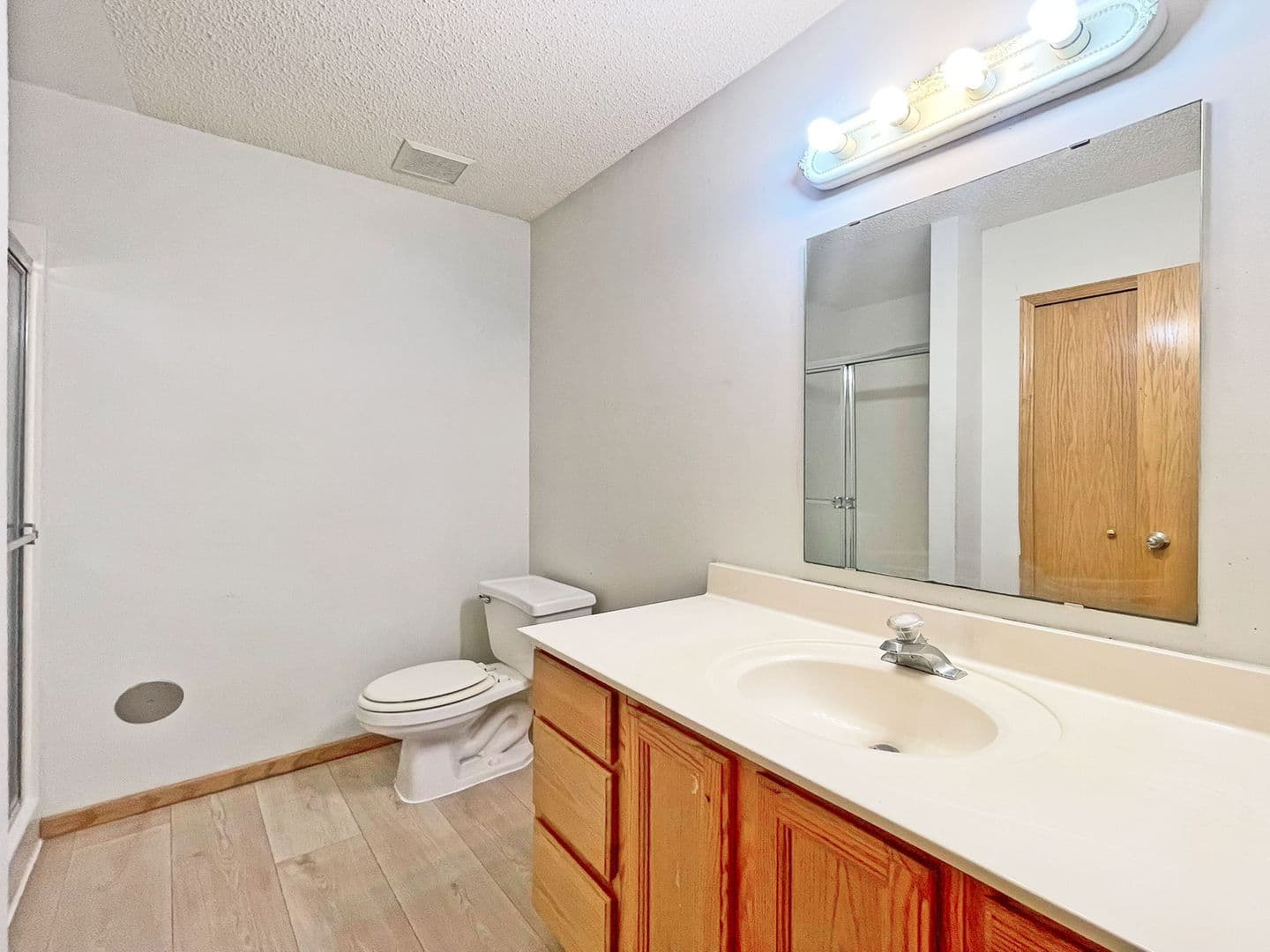 Woodbury House: 10066 Fox Run Cove