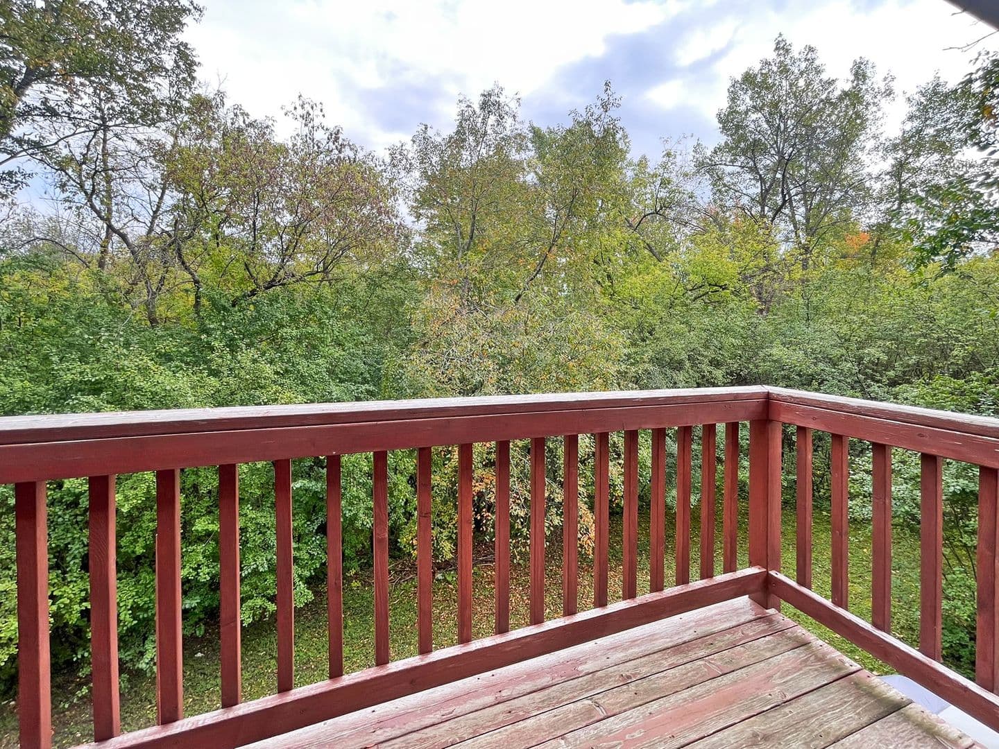 Plymouth House: 5743 Juneau Lane N
