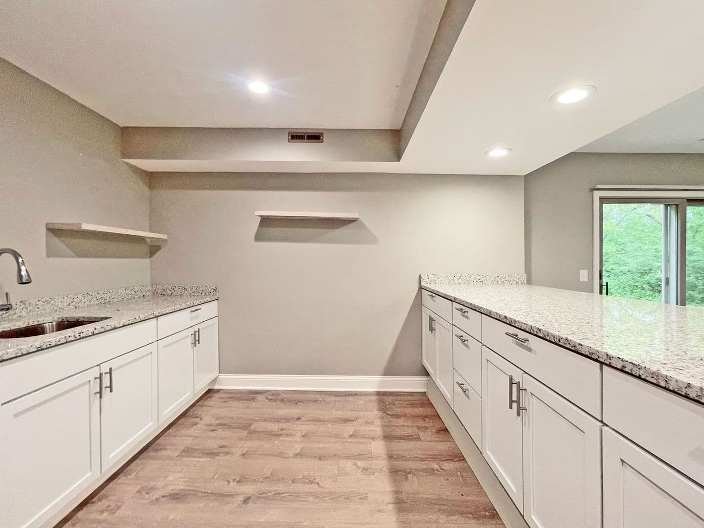 Plymouth House: 5743 Juneau Lane N