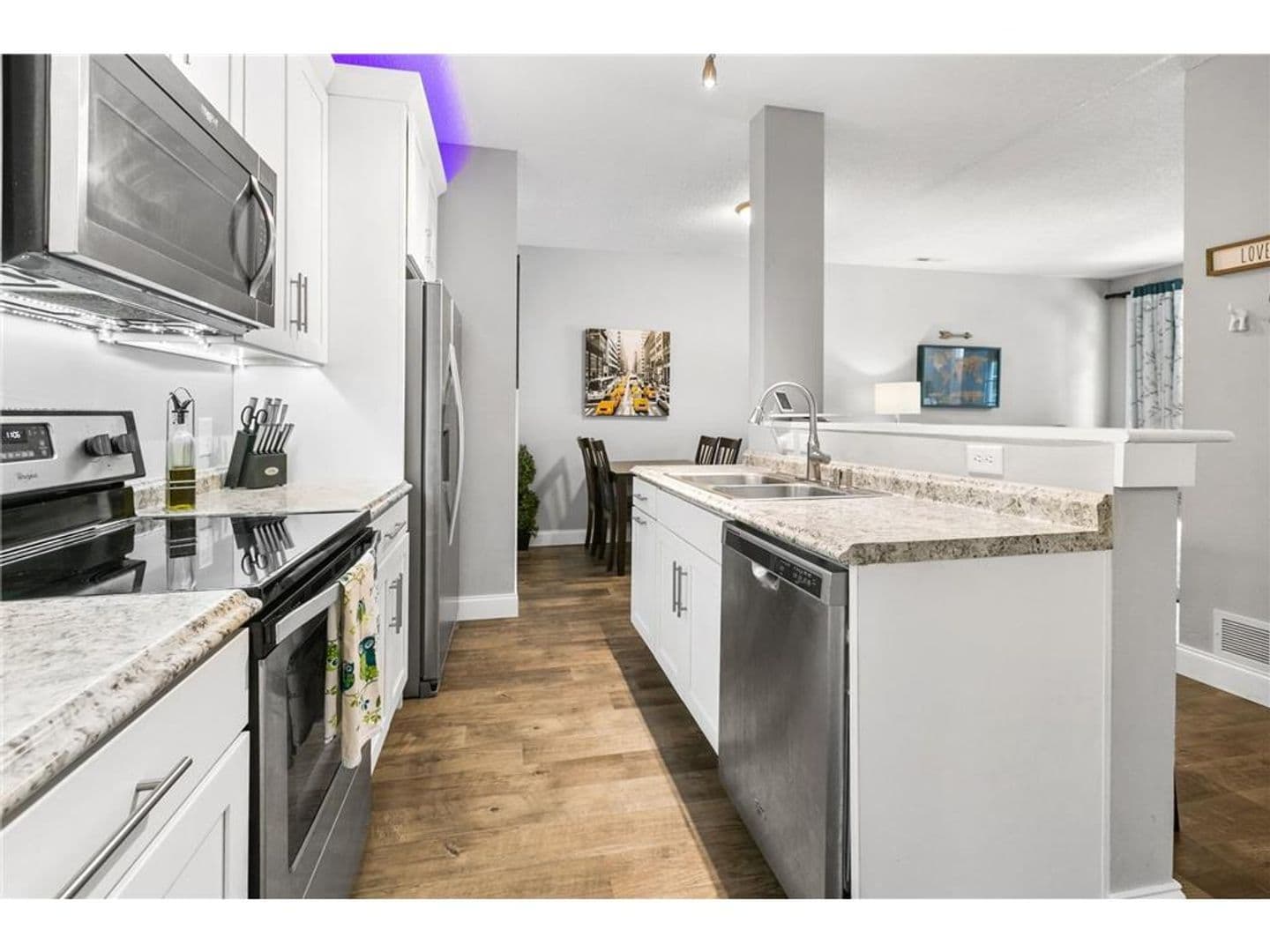 Apple Valley Townhome: 7184 155th St W