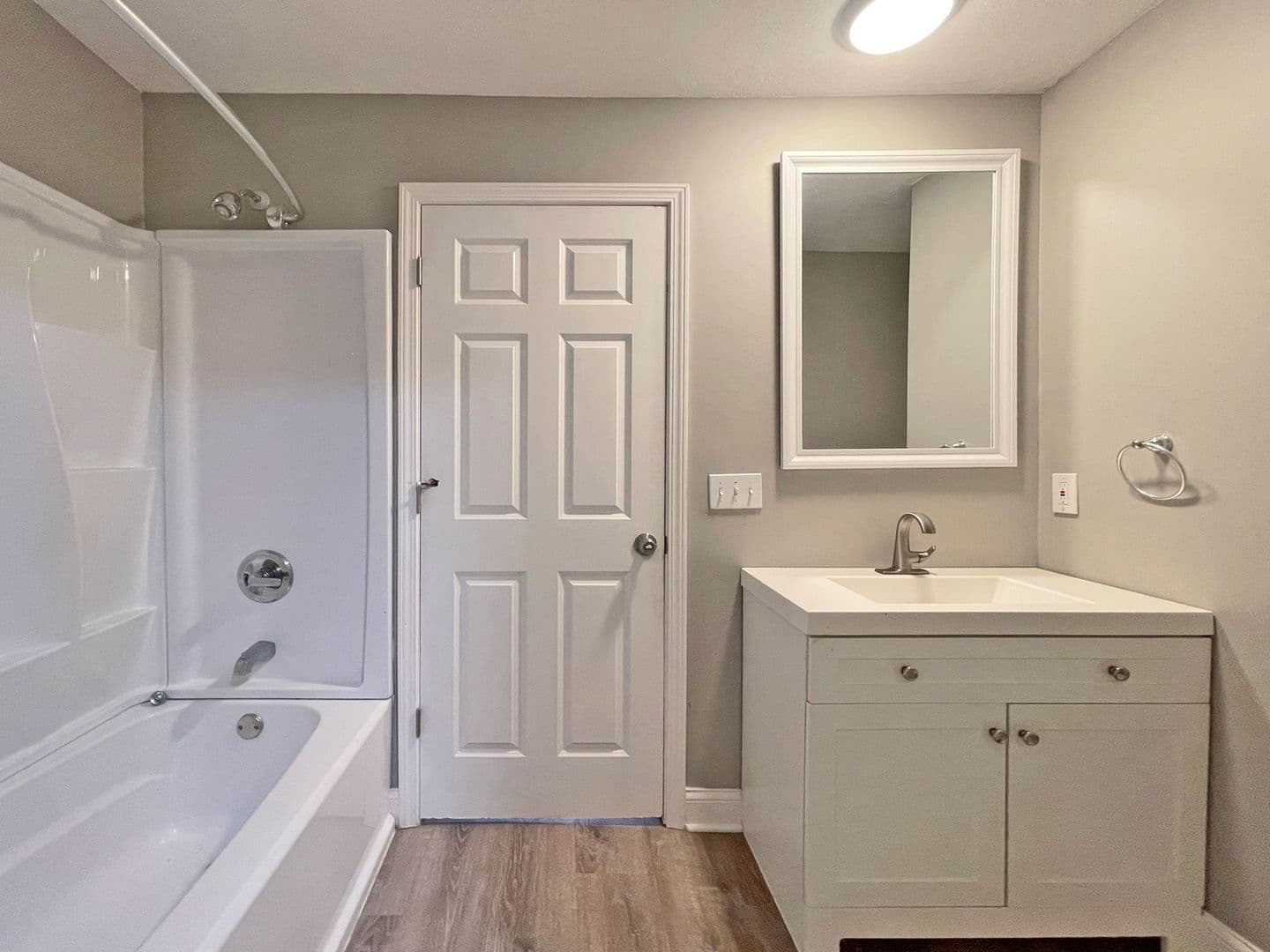 Plymouth House: 5743 Juneau Lane N
