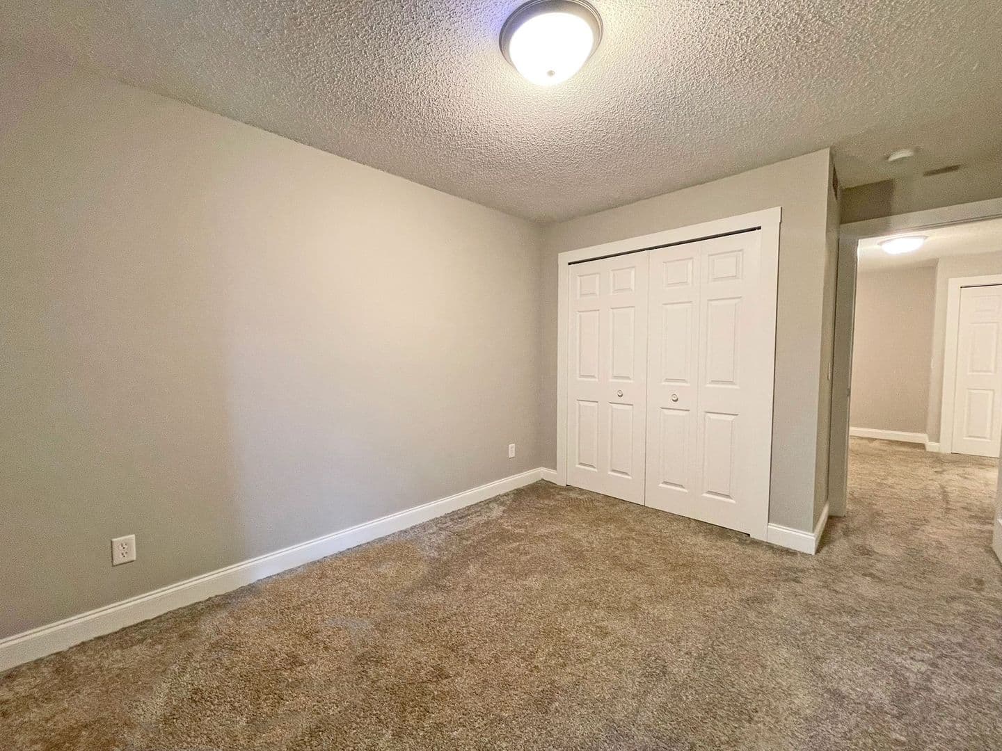 Apple Valley Townhome: 7184 155th St W
