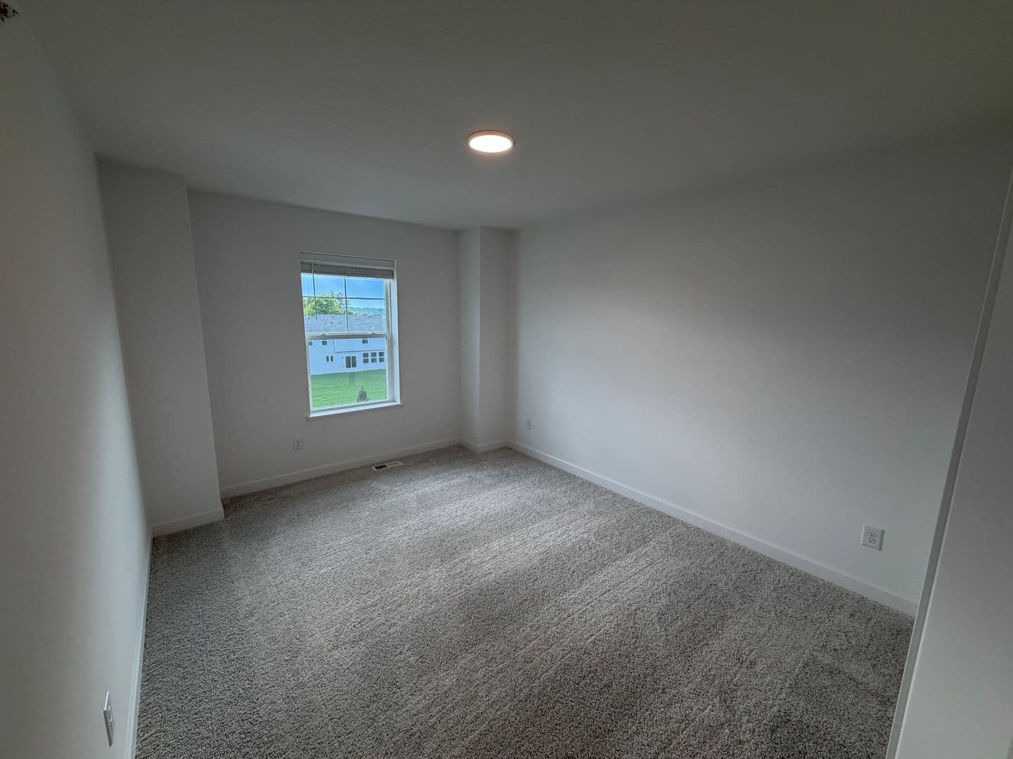 Woodbury Townhome: 5349 Long Point Pass