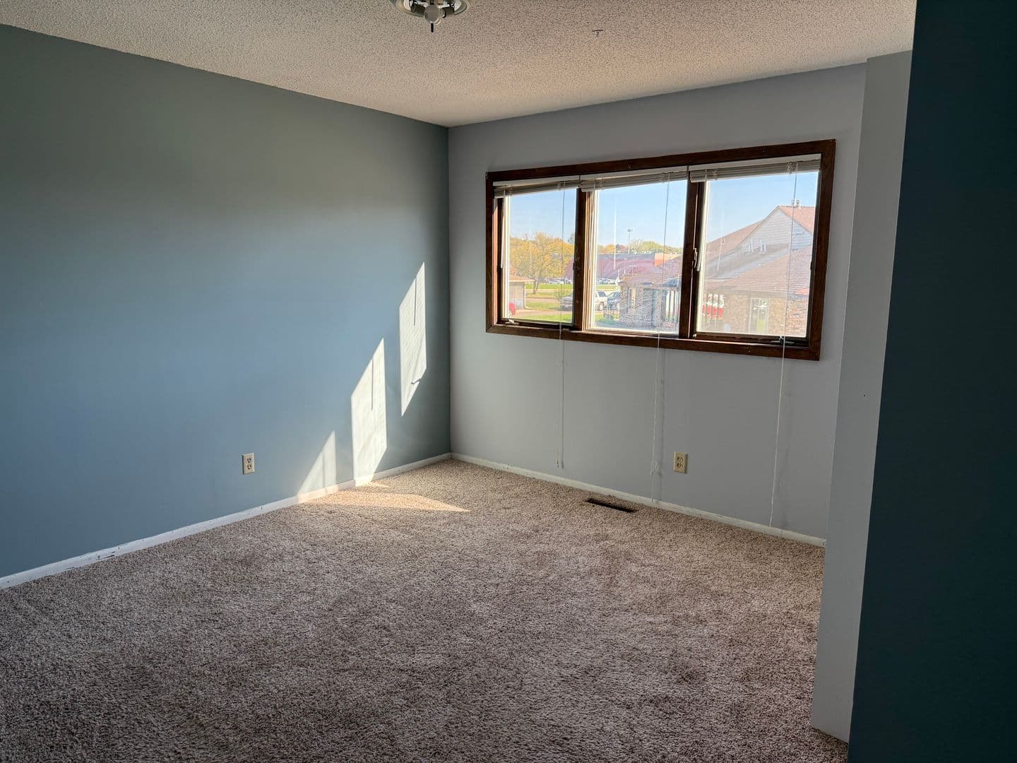 Apple Valley Townhome: 8295-8301 144th St. W.