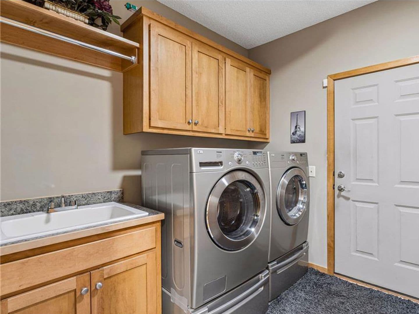 Oakdale Townhome: 1354 Holly Ave