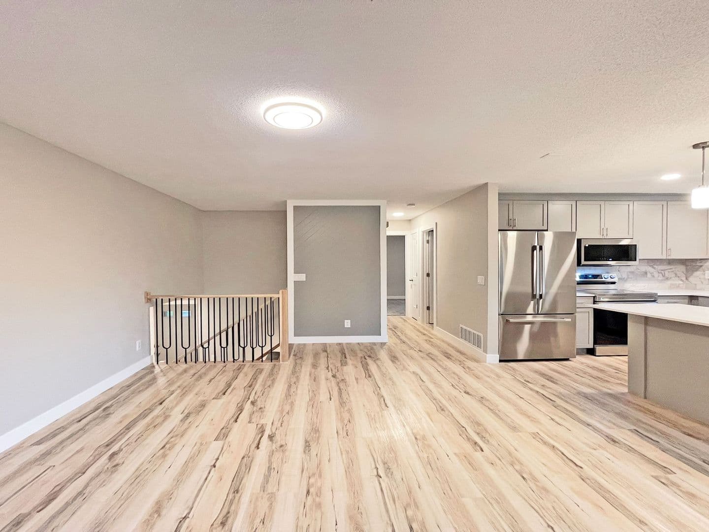 Apple Valley House: 15828 Harwell Avenue