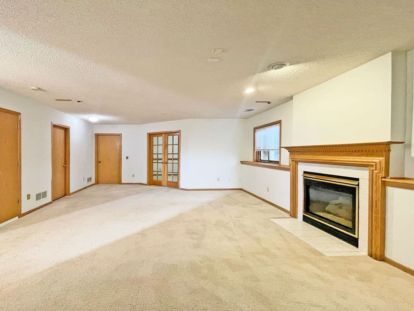 Woodbury House: 10066 Fox Run Cove