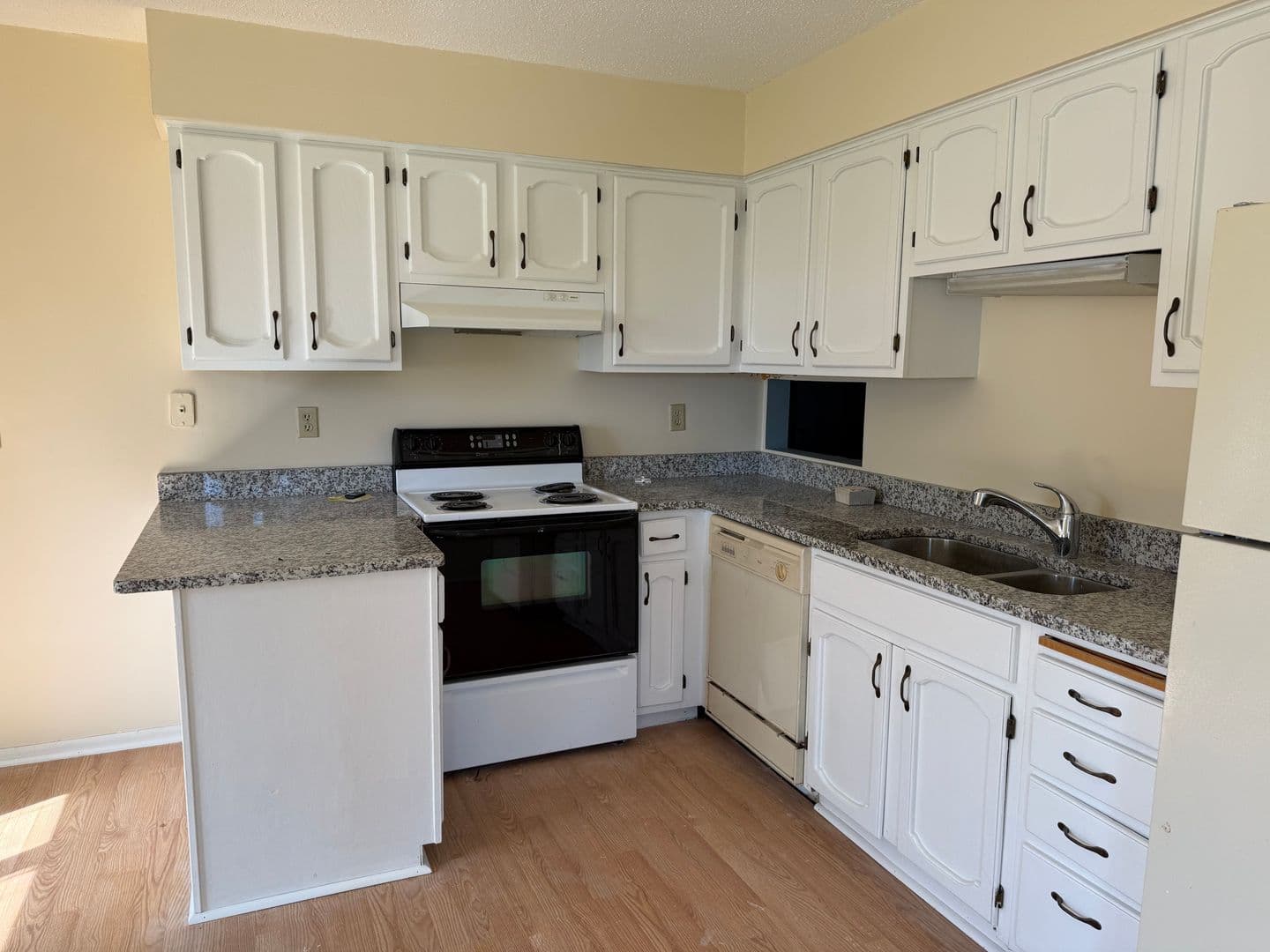 Apple Valley Townhome: 8295-8301 144th St. W.