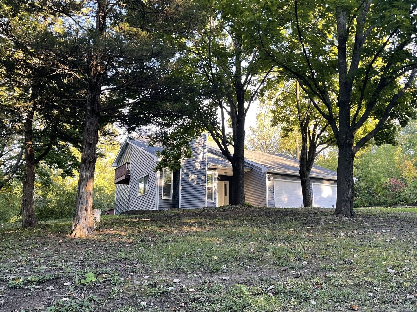 Plymouth House: 5743 Juneau Lane N