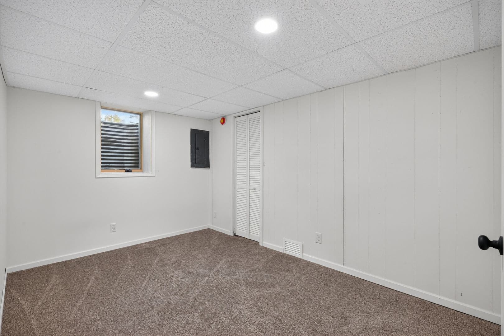 Inver Grove Heights House: 1875 46th St E
