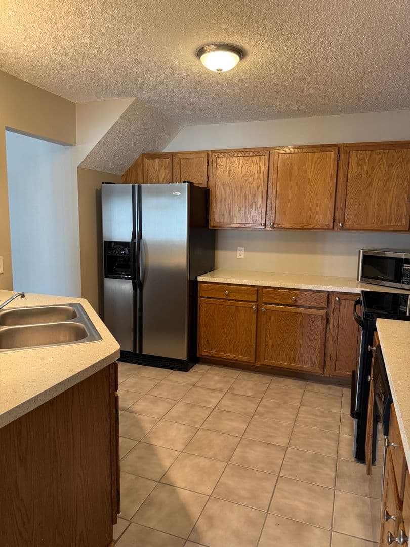 Chanhassen Townhome: 7651 Nicholas Way
