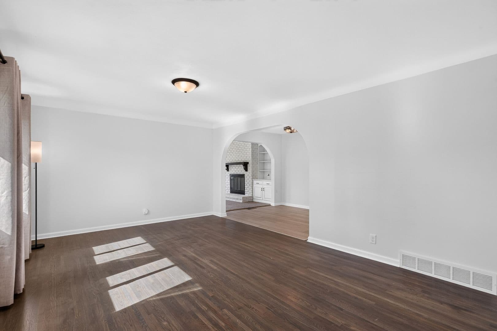 Inver Grove Heights House: 1875 46th St E