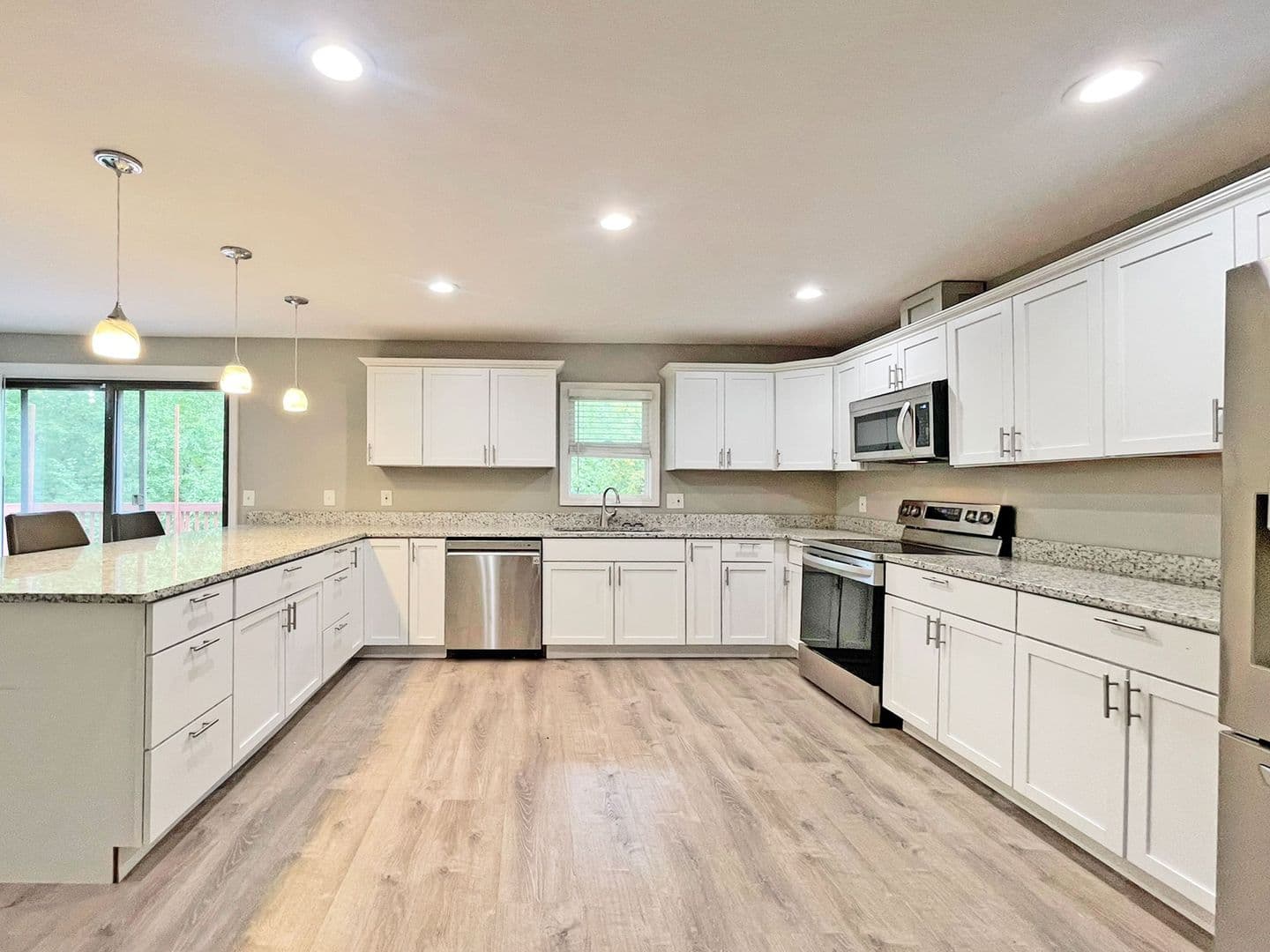 Plymouth House: 5743 Juneau Lane N