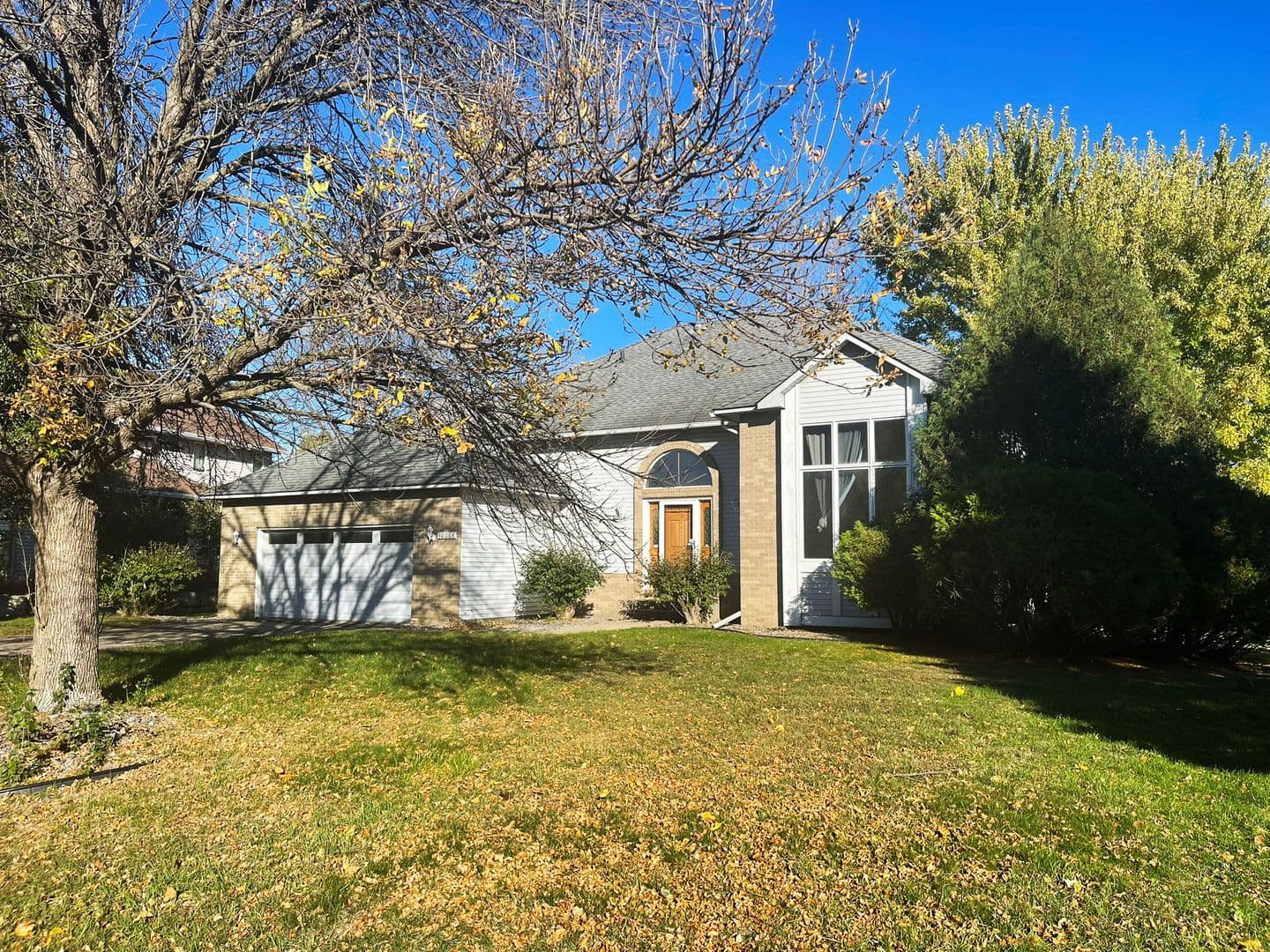 Woodbury House: 10066 Fox Run Cove