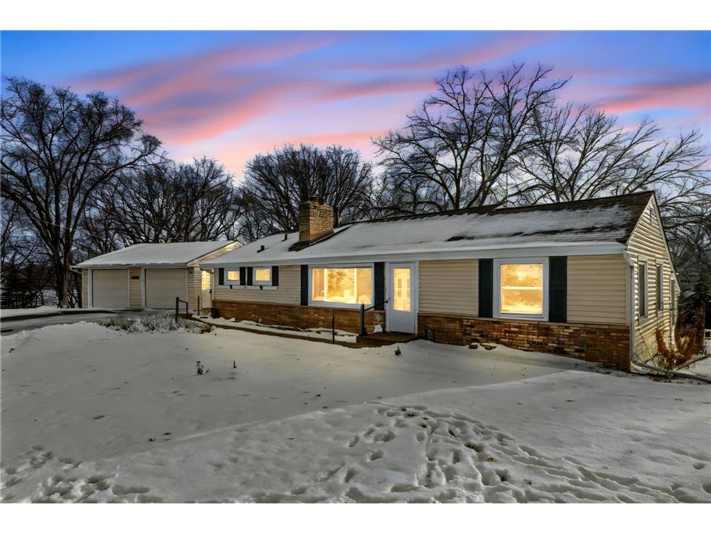 Mound House: 6015 Aspen Road