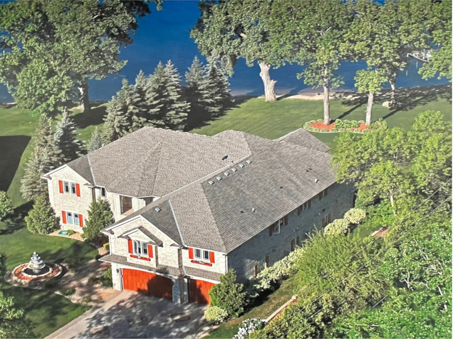 Orono House: 3995 North Shore Dr