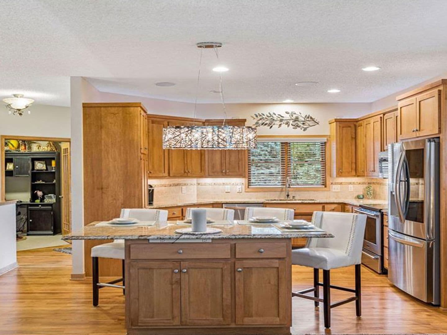 Oakdale Townhome: 1354 Holly Ave